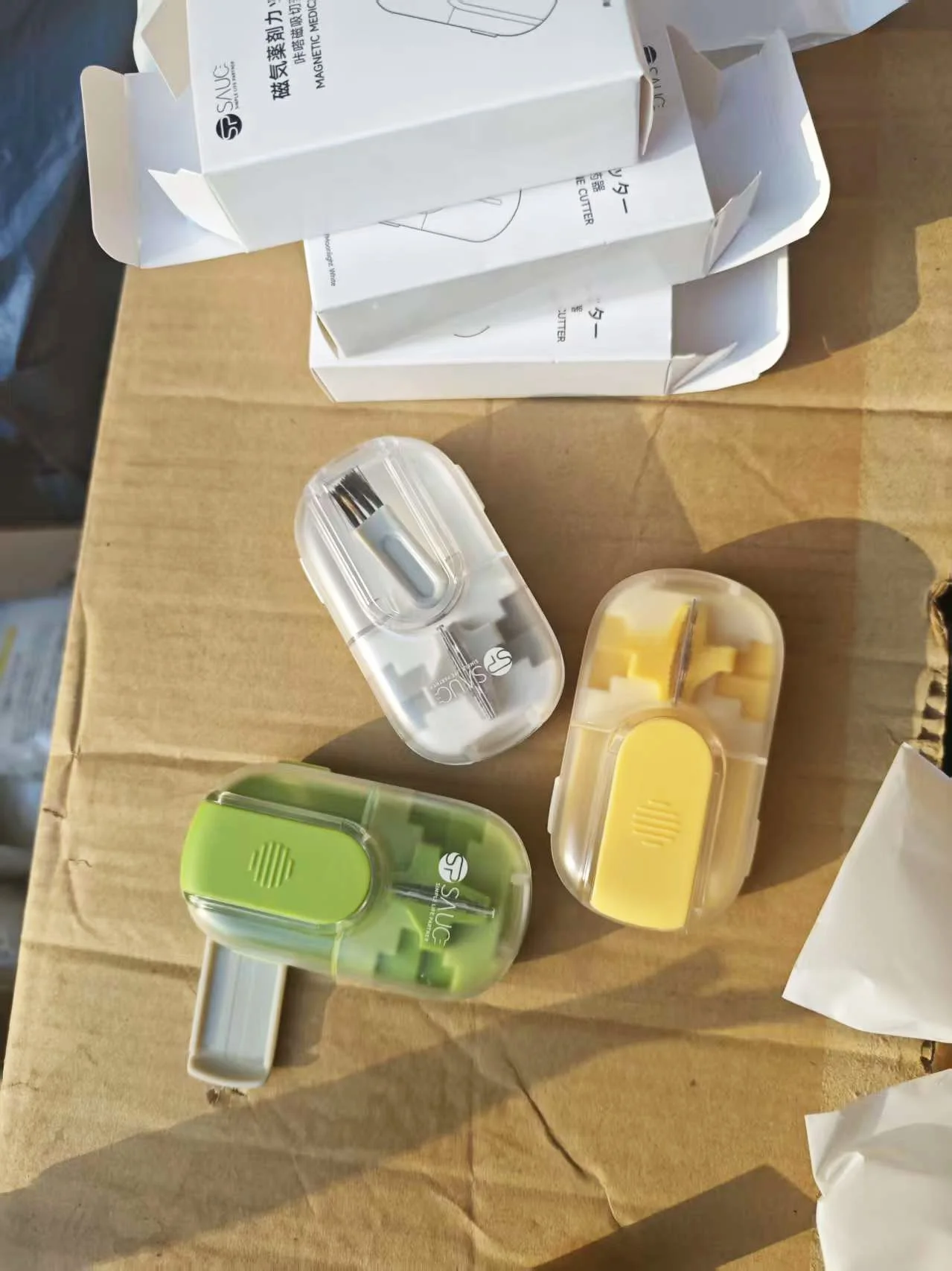 cortador-de-comprimidos-portatil-para-viagem-divisor-de-tabletes-de-precisao-caixa-de-medicamentos-ferramenta-de-corte-de
