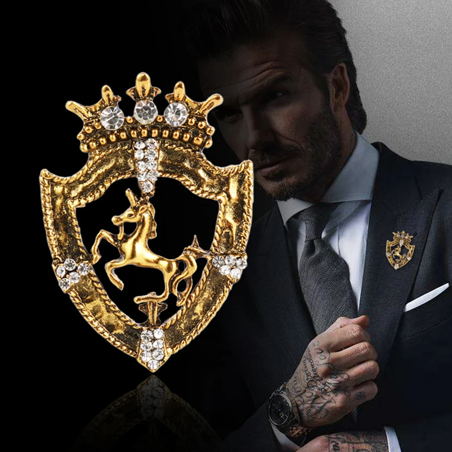 بروش درع التاج الأنيق الملكي درع القفز الحصان تصميم كريستال الزخرفية سبيكة شارة مجوهرات ل بروش الملابس النسائية