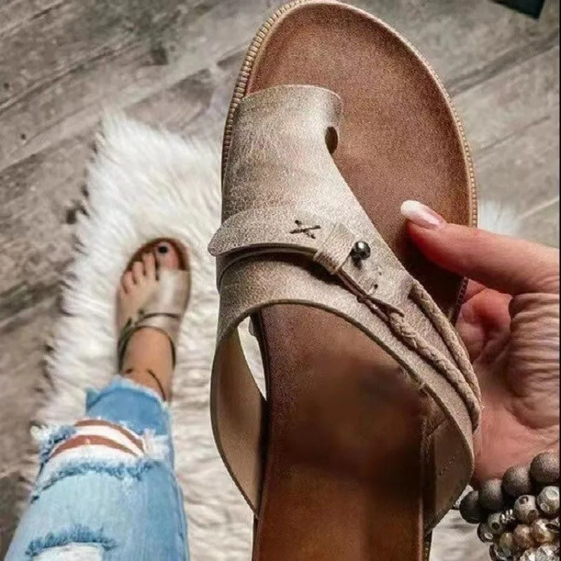 2024 sandali per donna pantofole ortopediche Bunion Corrector sandalo con punta ad anello in pelle pu comoda piattaforma scarpe basse da donna Plus