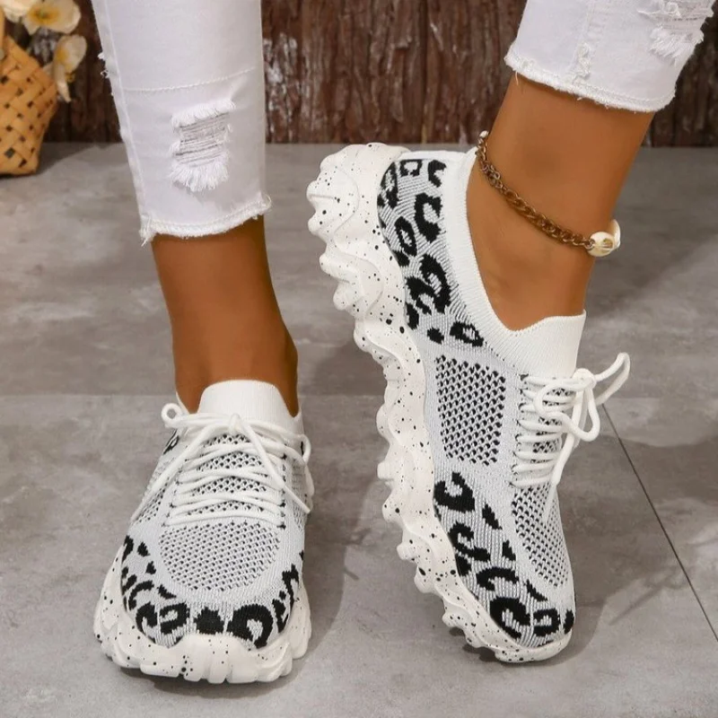 

Plus Size Mesh Sneakers2025Spring NEW round Head Wave Pattern Sole Leopard Print Breathable Shoes