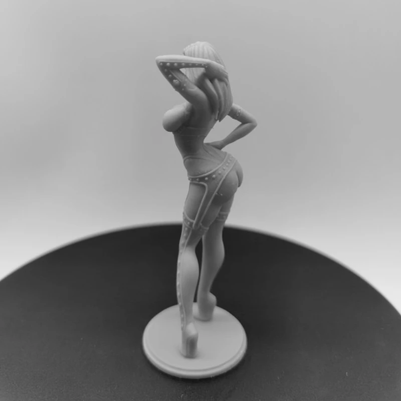 Medusa Art Resin Figure Girl Scratching Her Head Miniatures GK Model 1/24 Scale 75mm Unassembled Dioramas Unpainted Statue Toys