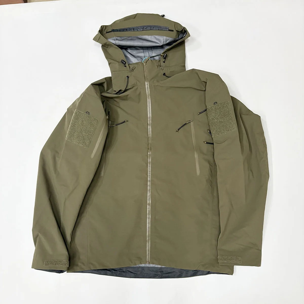 Outdoor Tactical Gen2 Hardshell-Jacke, winddicht, wasserdicht, atmungsaktiv und verschleißfest. – Detail 16