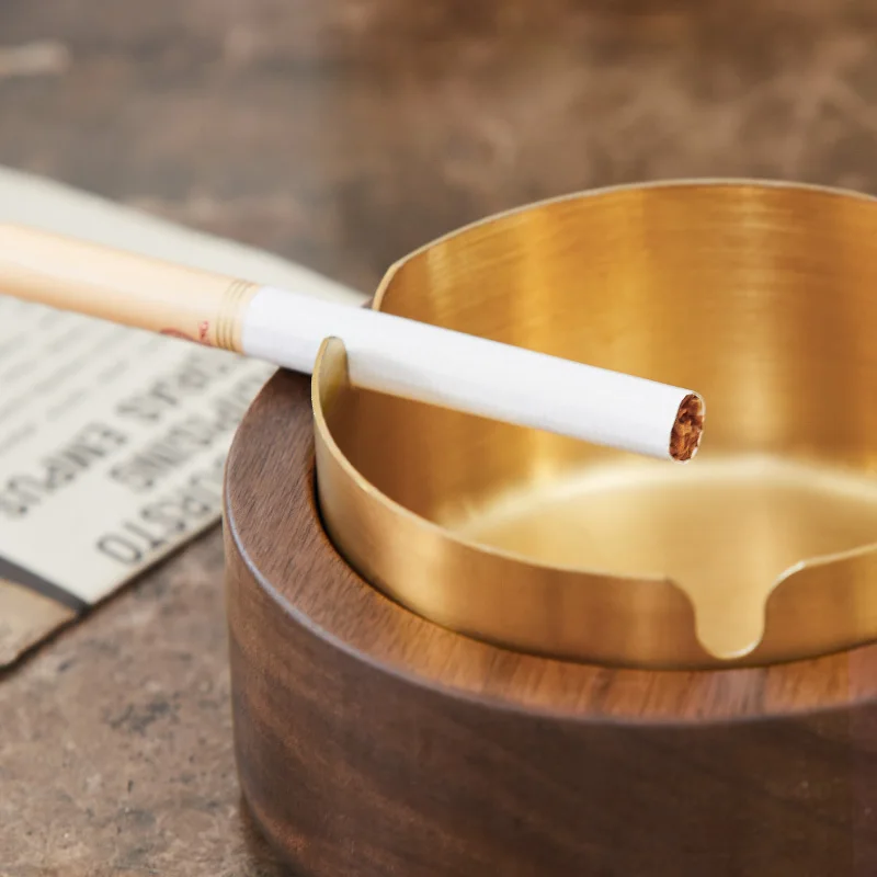 Gift boys solid wood ashtray household living room