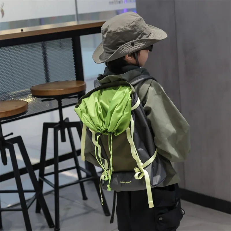 Mochila colorida para crianças, Handsome Boy Primary School Outdoor Casual com cordão simples sacos, moda de todos os jogos, nova tendência