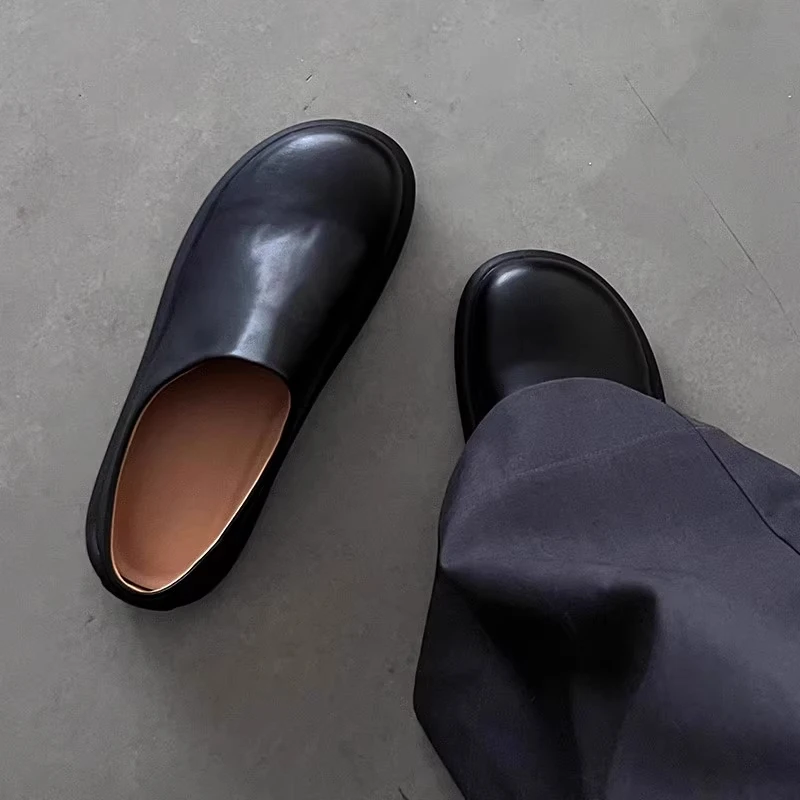 unisex-slip-on-round-toe-clog-shoes-half-slippers-soft-leather-comfortable-footbed-british-lazy-mule-style-casual-fashion-foo