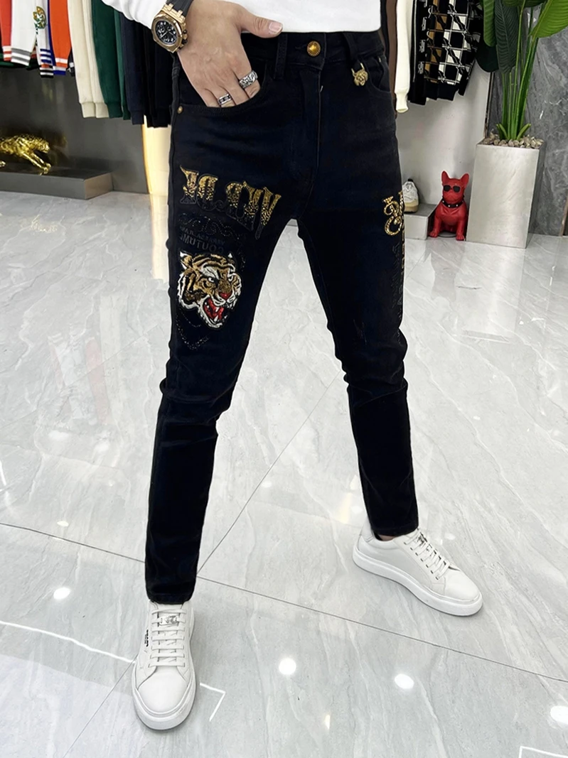 

Fashionable Embroidered Tiger Head Jeans Men's Slim Fit Long Pants Diamond Heat Pressed Youth Trendy Casual mid Waist Jeans