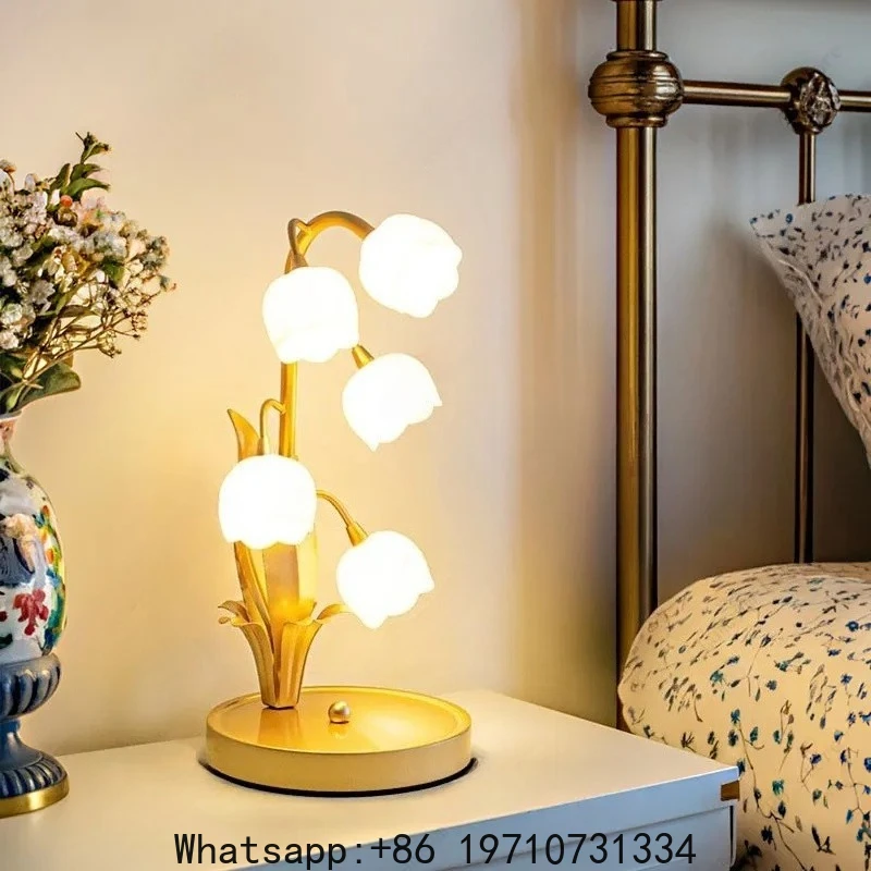 

LED Flower Table Lamp Creative Art Decor Desk Light 3 Colors Night Light for Bedroom Living Room Study Home Modern Lighting