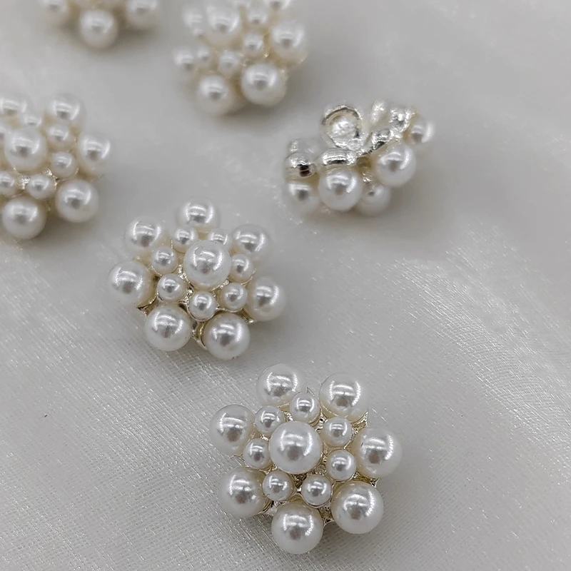 18MM Elegant Pearl Beaded Shank Buttons Of Clothing High Quality Newly Design Flower Fashion Sewing Buttons Accessories DIY