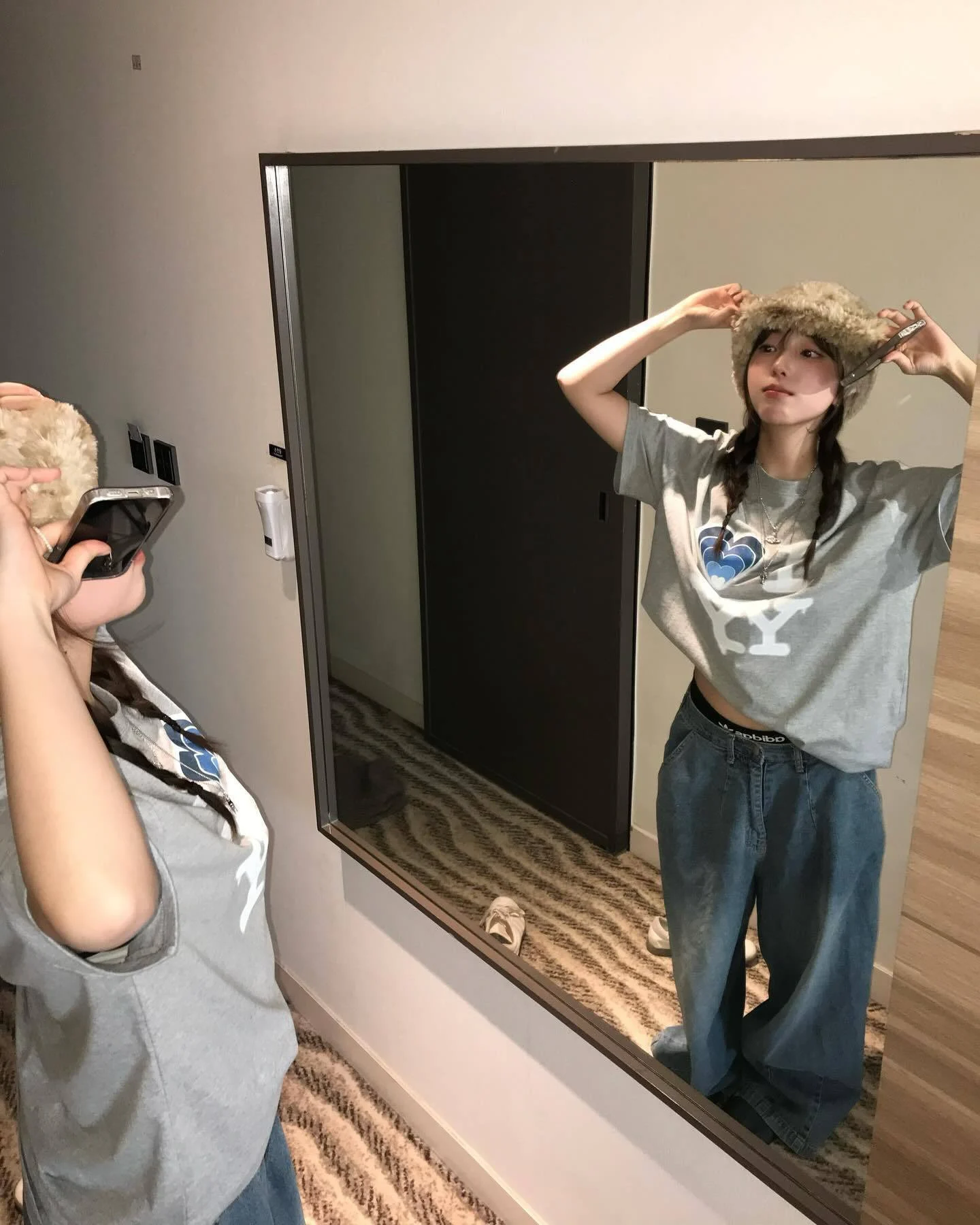 

Casual ort Sve T-irt Heart Print Loose Fit Cotton Love Is in the Air Open YY Song Ji Yaa Women's Faion Spring 2023