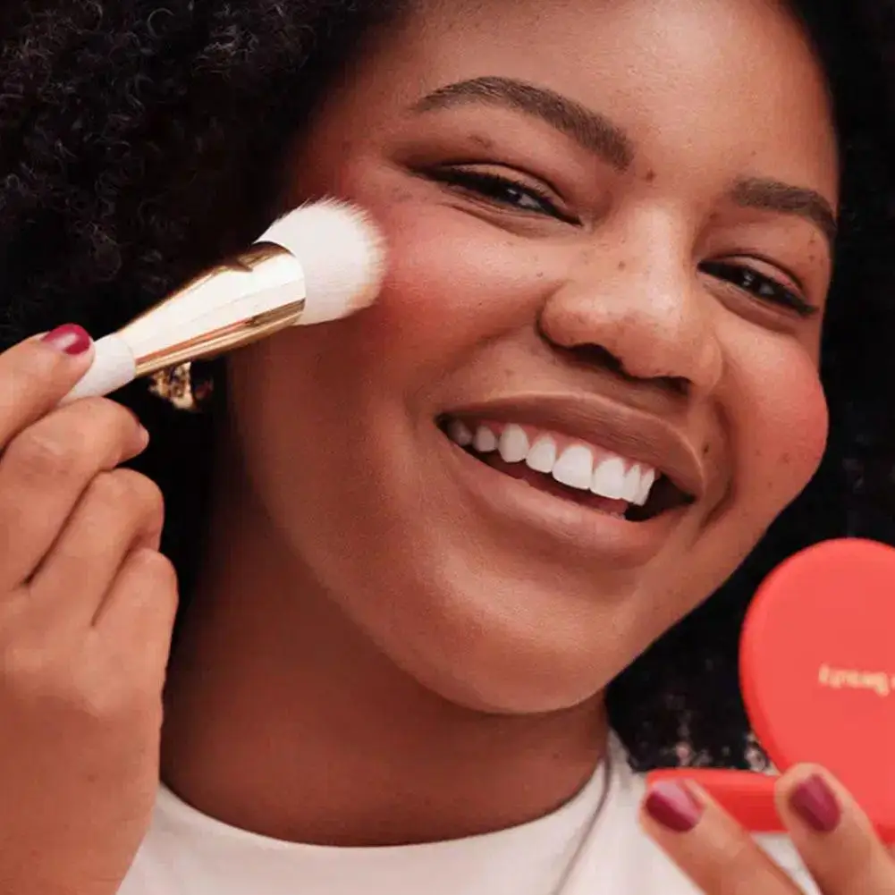 Flüssiges Rouge, cremefarbenes Puder, mattes Finish, aufhellende Wangenfarbe, wasserfeste, langanhaltende, federnde Textur für alle Hauttypen