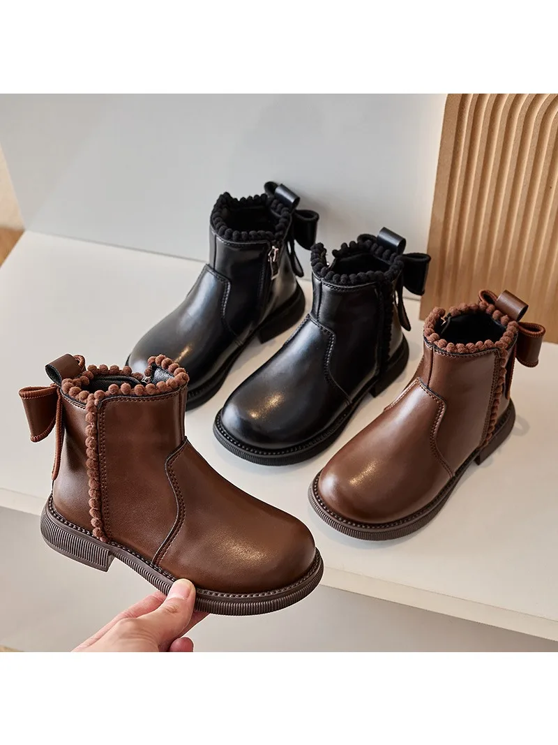 Bottes courtes en cuir pour filles avec fermeture éclair latérale en coton chaud, bottes de rinçage pour enfants, semelle souple, nœuds arrière, princesse, nouveau, 2024