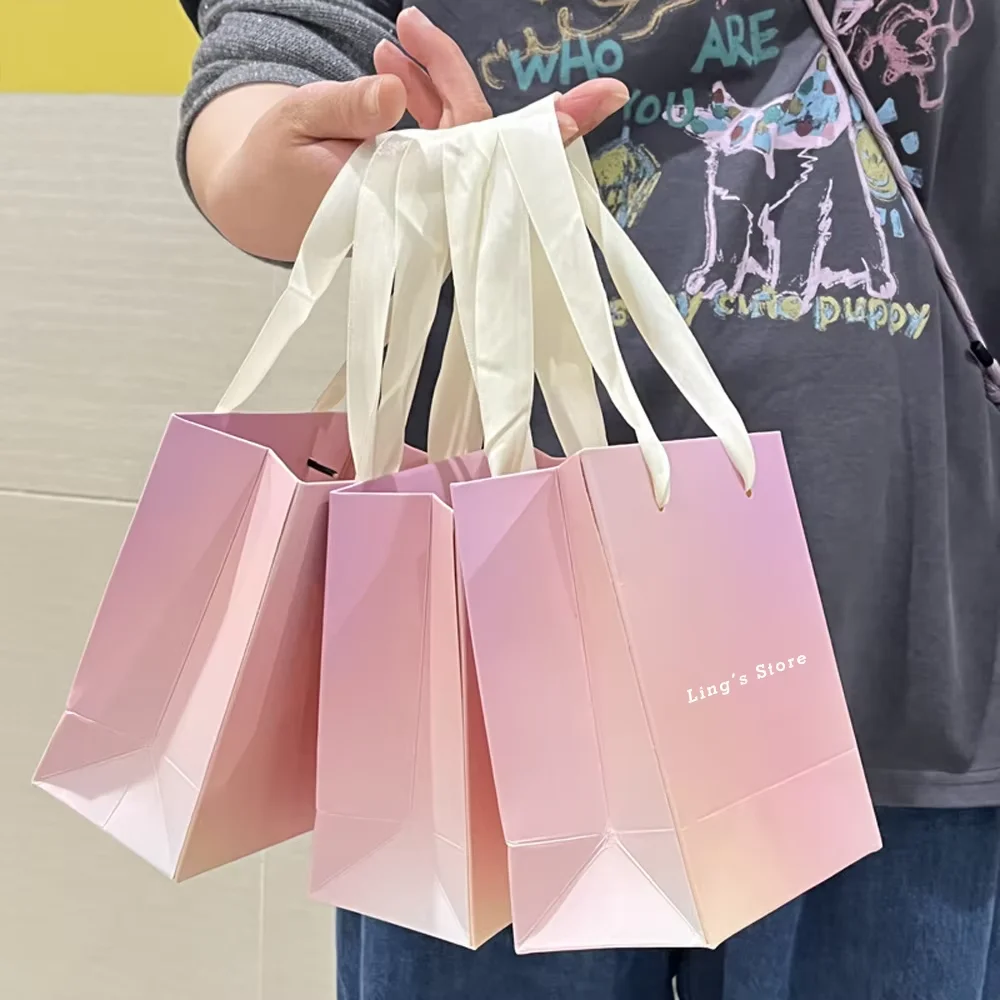 

20/50/100Pcs Can Custom Logo 13x7x15cm Gradient Pink Jewelry Paper Handle Bag Wedding Favors Gift Storage Packaging Personalized
