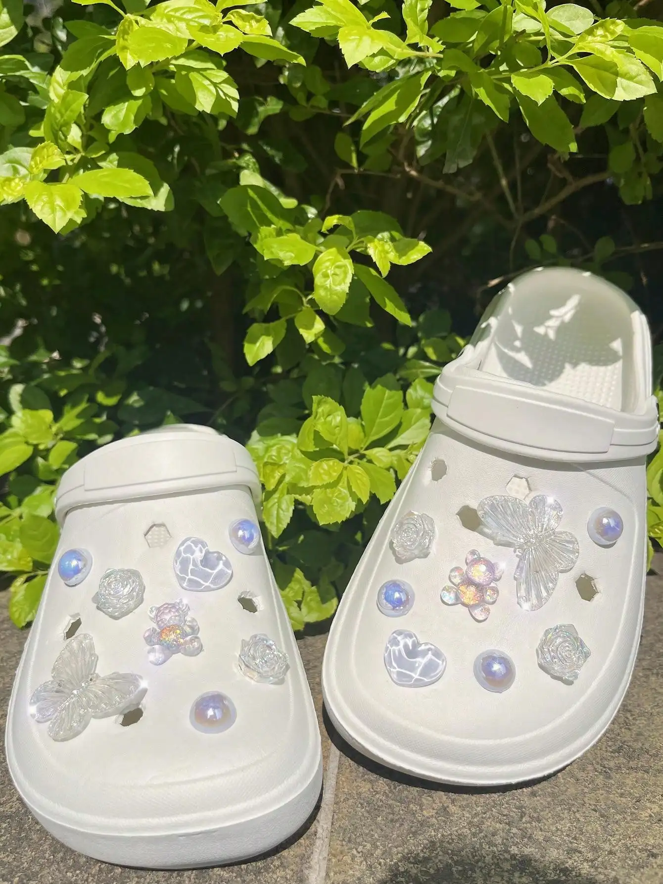 16pcs/Set Perforated Shoes Accessory With Shiny Butterfly Shoes In Pink Color Tone, Detachable Flower Buckle For Garden Shoes, H