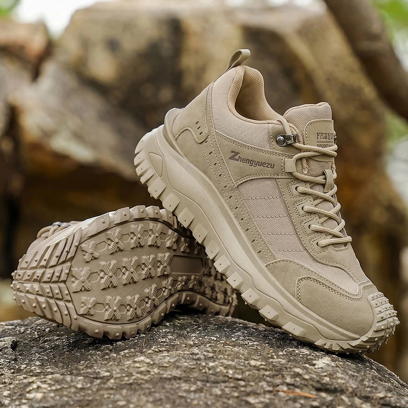 Men's Low-Top Fashionable and Comfortable Hiking Shoes, with Non-Slip and Wear-Resistant Serrated Soles, Excellent Grip, Comfortable Lining, Suitable for Both Sports and Leisure, Ideal for Outdoor Hiking, Mountain Climbing, and Camping