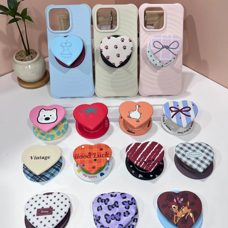 Korean Style Lovely Heart Magnetic Bracket Soft Portable Kickstand For iPhone 18 17 16 Samsung Google Universal Stand Holder