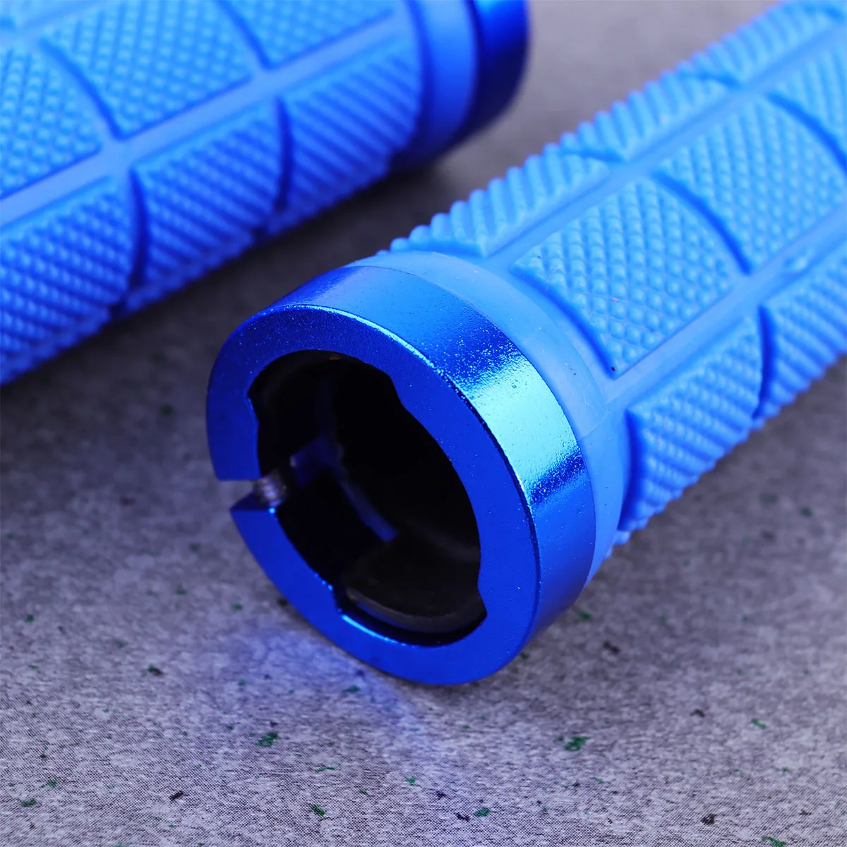 

1 Pair Lockable Skid-Proof Bike Handlebar Grips Rubber Anti-Slip End Caps For Road Mountain Cycling Durable Wear-Resistant Grip