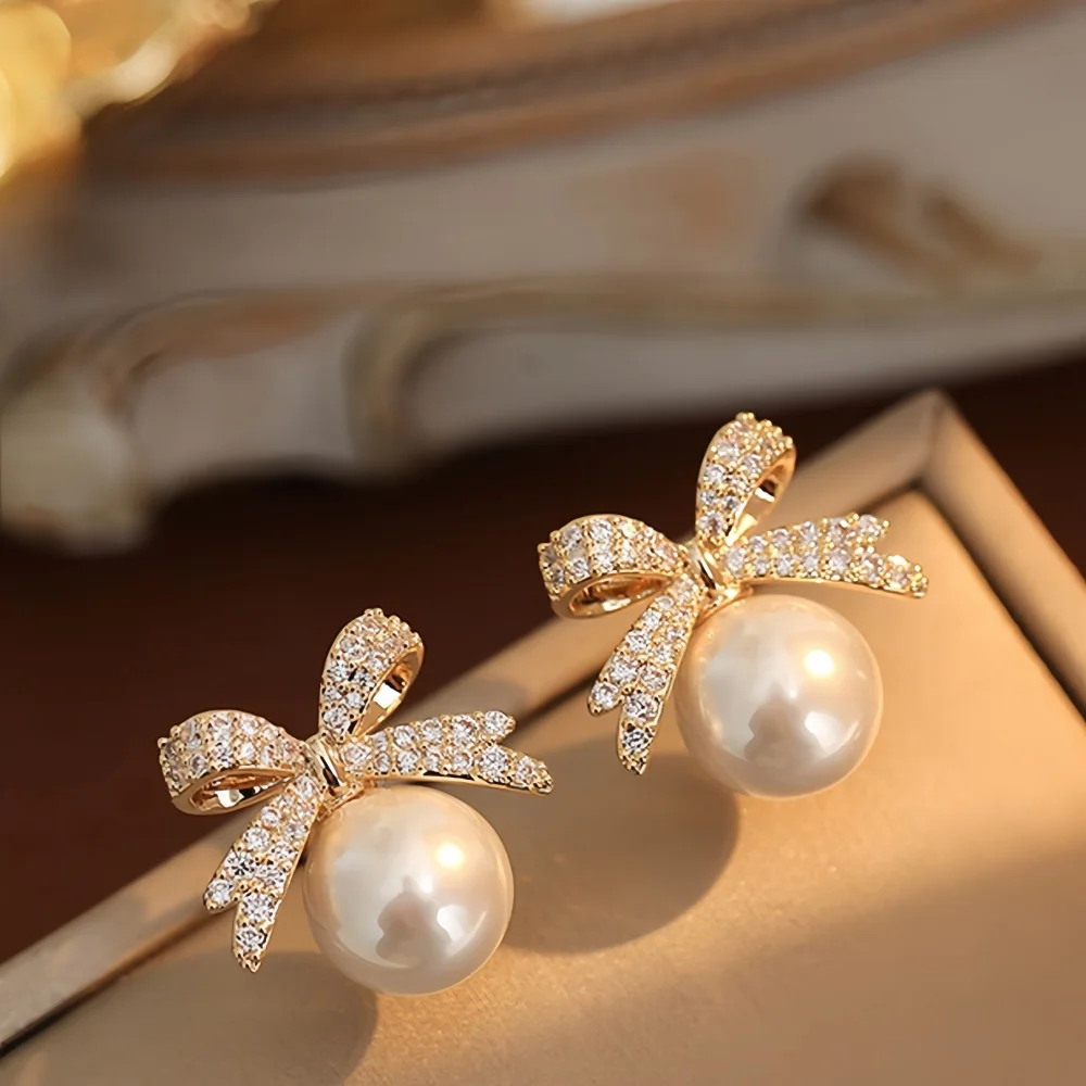 Damen-Ohrringe mit silberner Nadelschleife und Diamantperlen, modisches und Nischendesign, hochwertige und erfrischende Ohrringe