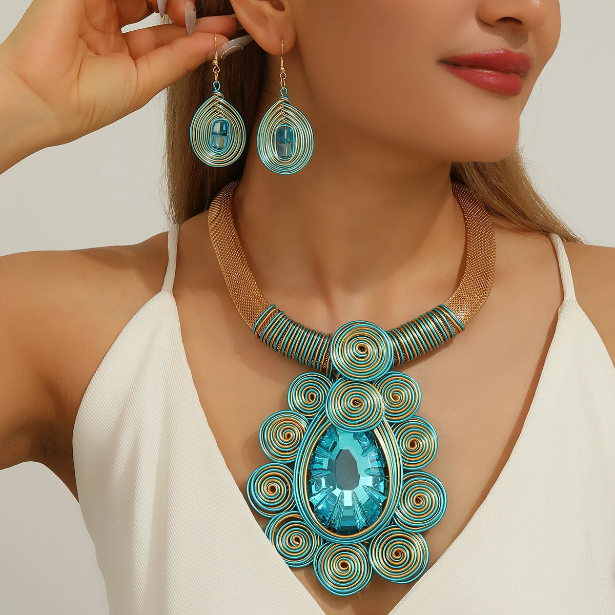 Women's Handmade Woven Crystal Necklace Earrings Set, Party