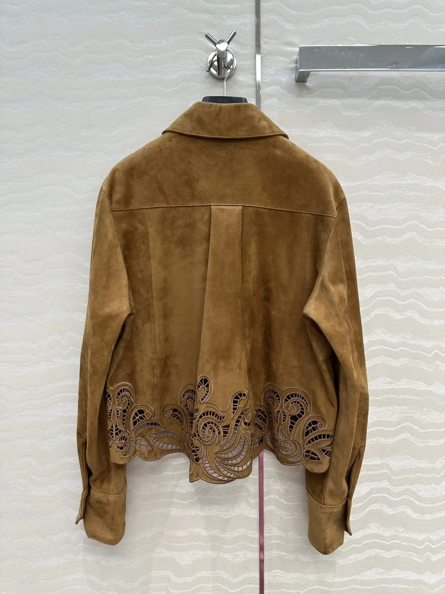 المرأة الدانتيل والتطريز الجلد المدبوغ سترة من جلد الغنم بدوره إلى أسفل طوق كم طويل واحدة الصدر معطف السيدات خمر #1