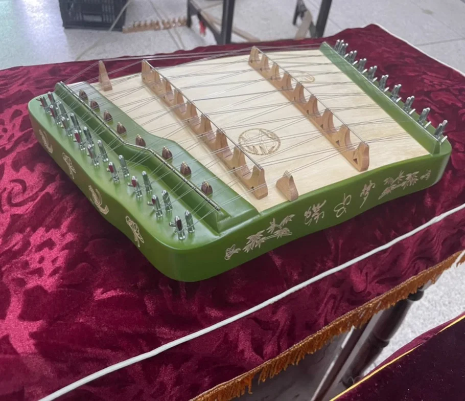 Treble dulcimer Mini Yanqin Portable Dulcimer Green Chinese Stringed Instruments