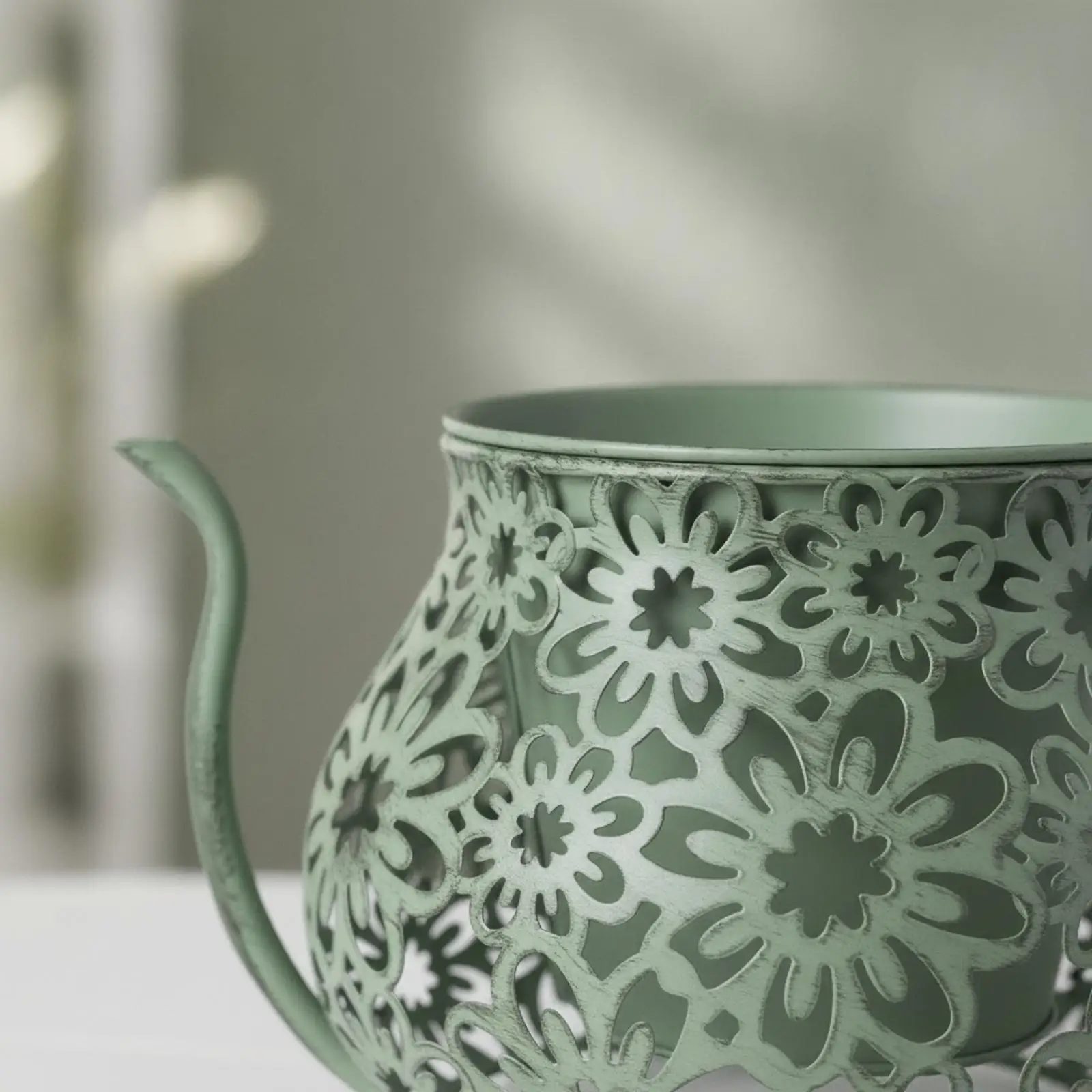 Teapot Planter Decorative Teapot Flower Pot Metal Planter with Cutout Design for Plant Lovers, Gardeners, Courtyard, Living