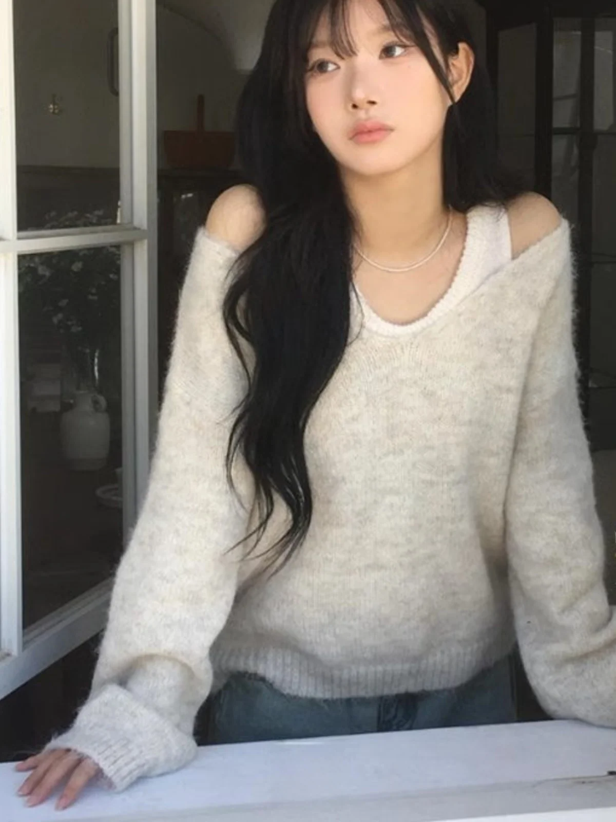 

Stunning Women's Vintage V-Ne oulderBared Long Sve Knitted Sweater TwoPiece Set with Inner Vest Design Autumn Winter F...