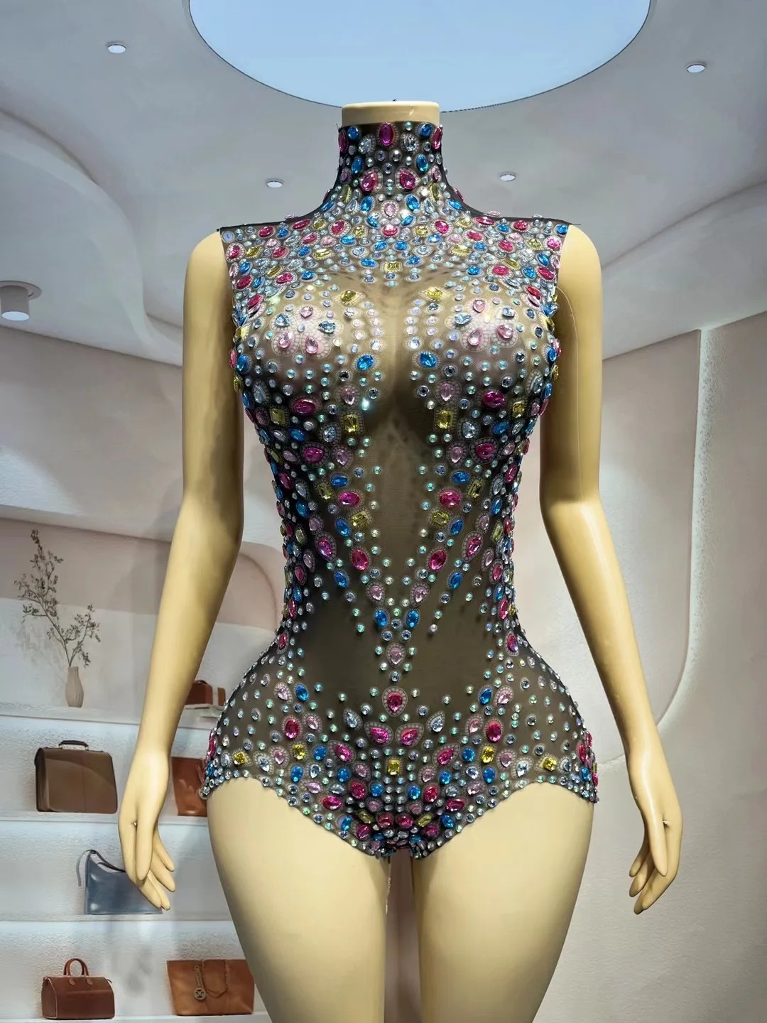 

Show girl party outfit luxury Women's Fashion Color Stones Diamond Bodysuit Sexy Perspective Stage Performance costume