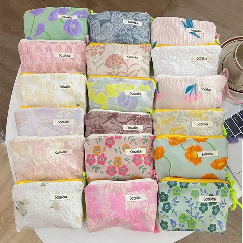 Monedero Floral coreano para mujer, bolsa de monedas con cremallera, pequeña flor, bolsa de cosméticos, Mini tela de algodón, bolsa de aseo para