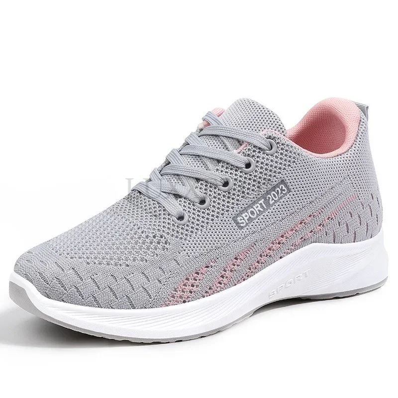 Mesh Casual Soft Sole Lightweight Running and Sports Shoes for Comfortable and Breathable Flat Bottomed Outdoor Fitness Shoes