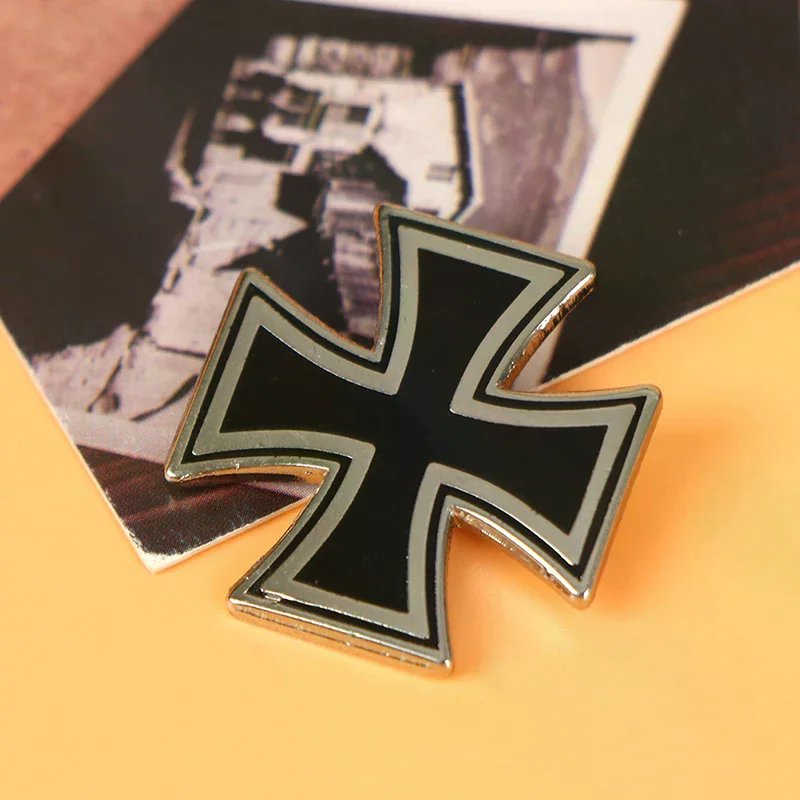 1Pc Germany Iron Cross Medal Badge Pin Foreign Antique