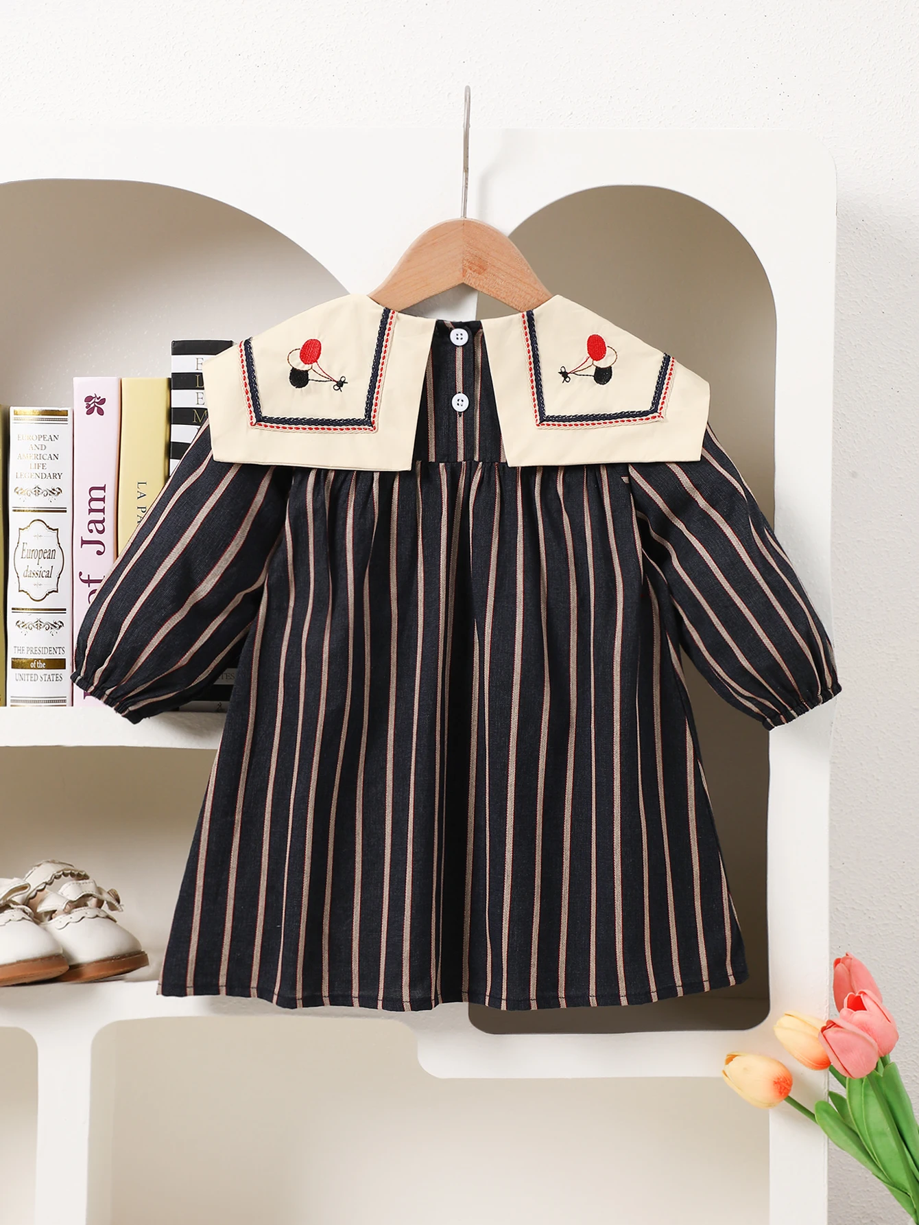 Girls' Black Striped Embroidered Lapel Long-Sleeved Dress, Spring and Autumn Style Circus Pattern Princess Dress, Retro Style Children's Dress