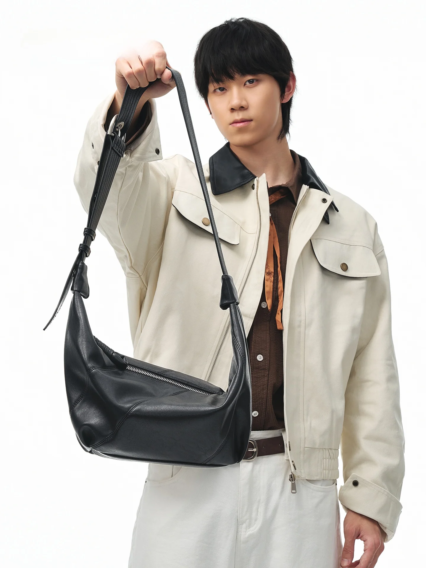 Nesbit Men's Casual Crossbody Bag Soft Leather Versatile Leisure Bull Horn Shape Medium Size PU Material Zipper Closure