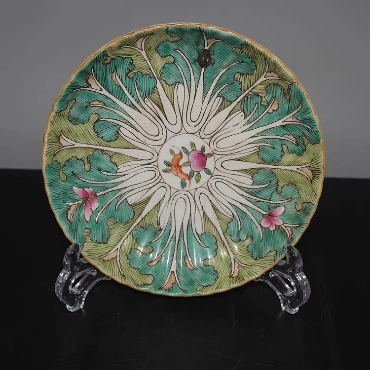 Chinese Famille Rose Porcelain Plate Qing Qianlong Cabbage Peach Design 7.1 inch