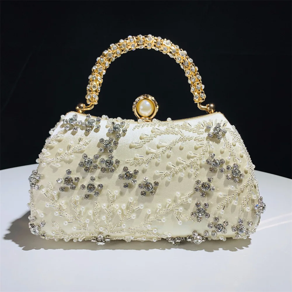 Handmade bead embroidered pearl banquet handbag fashion trend bridal dress bag