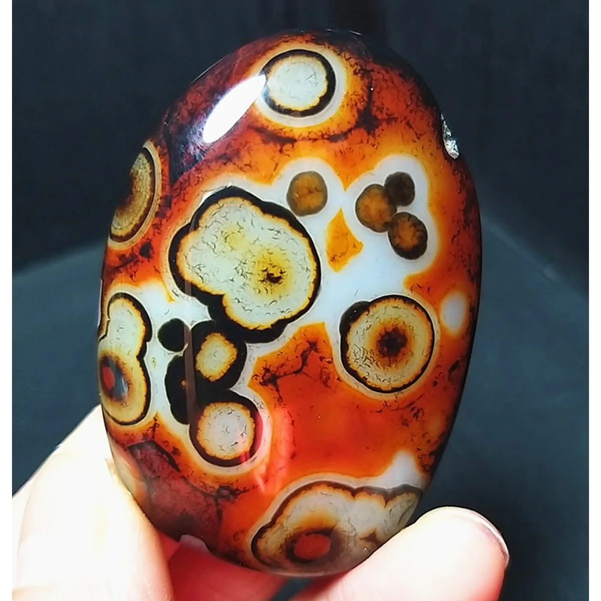 River Stone Craft Stone Banded Agate, Tumbled Polished Stone, Crystal Display, Natural Stone, Table Display, Desk Decor