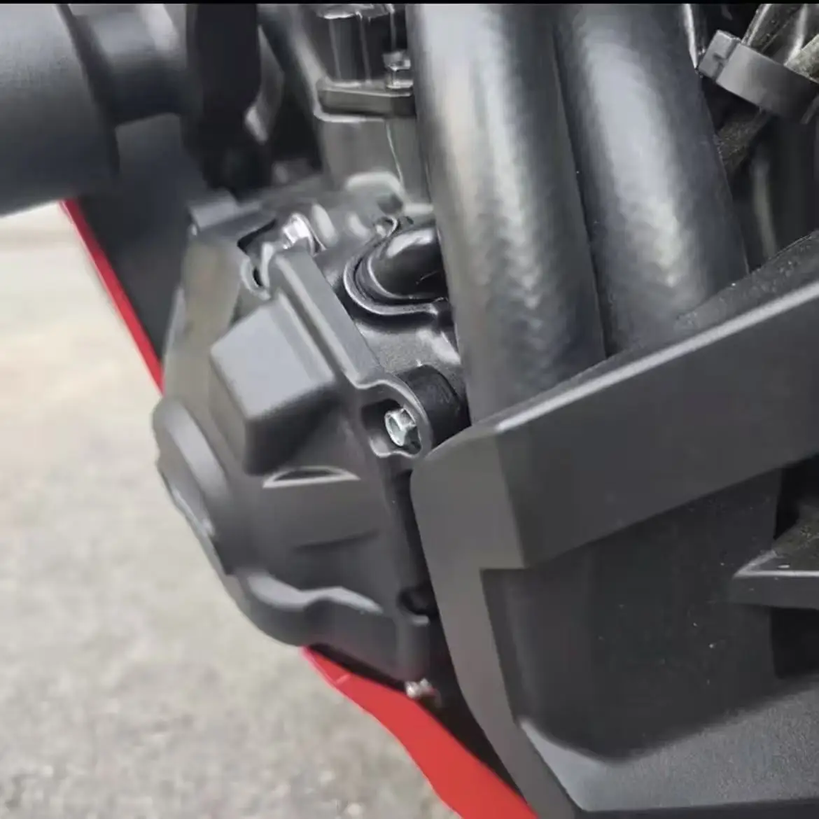 لهوندا CBR650R E-Clutch 2024-2025 + / CB650R E-Clutch 2024 + 2025 غطاء محرك الدراجة النارية GB سباق الغطاء الواقي الملحقات