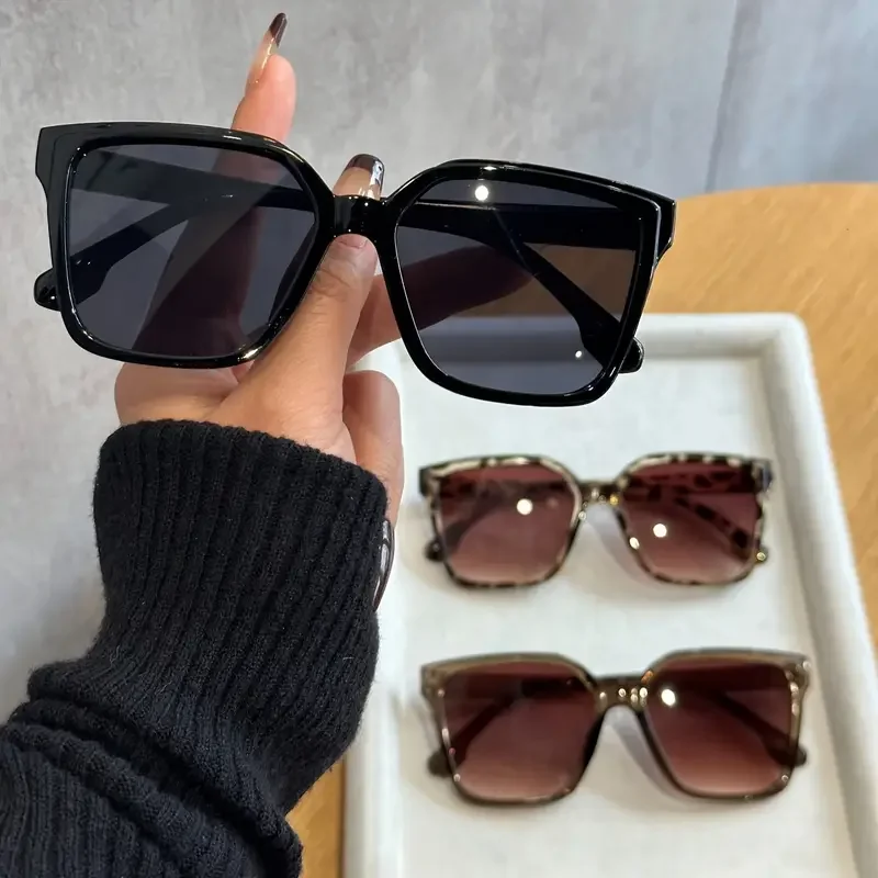 Thumbnail 3 - #42 Discounted Outdoor UV Sunglasses Worth Buying
