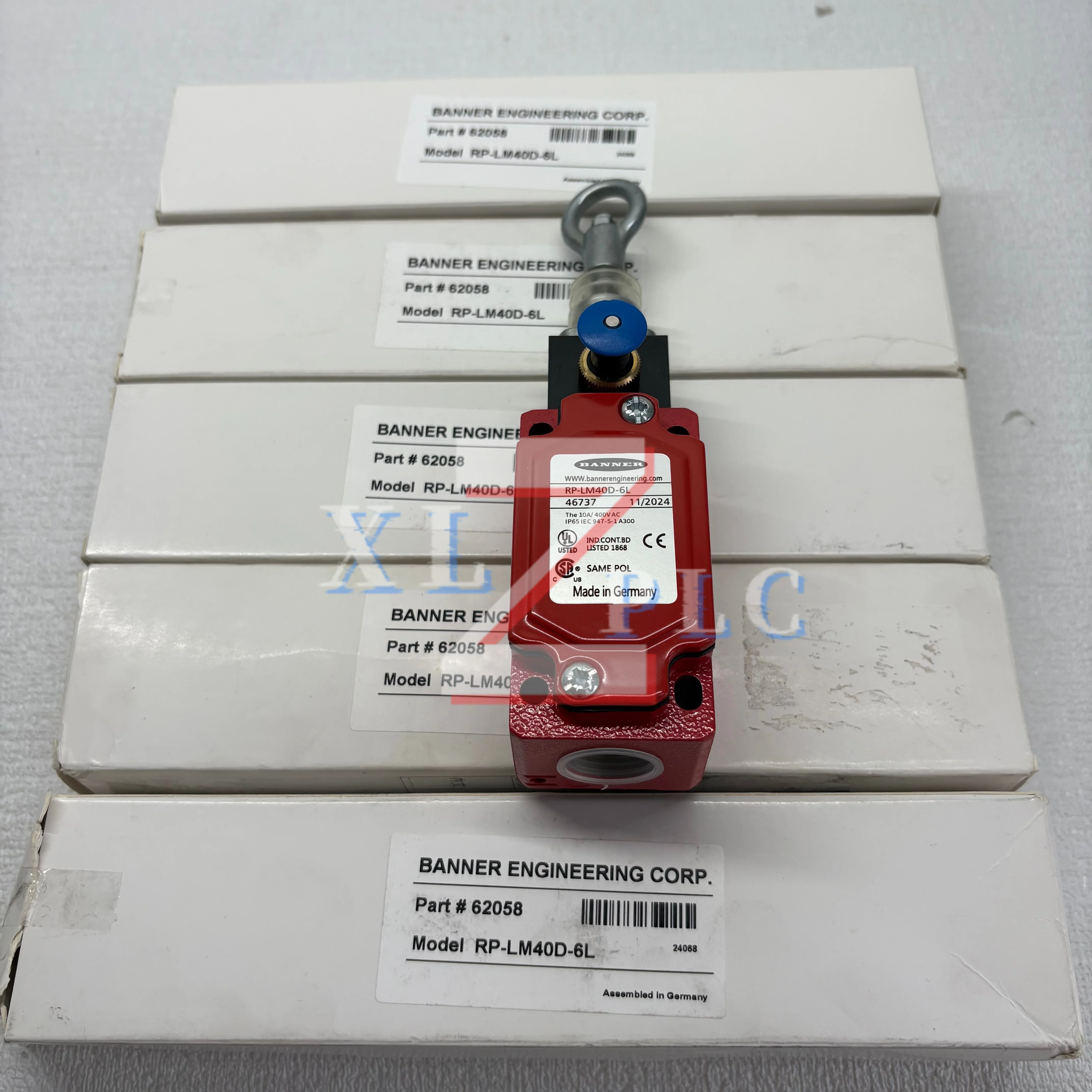 

RP-LM40D-6L new in box pull switch