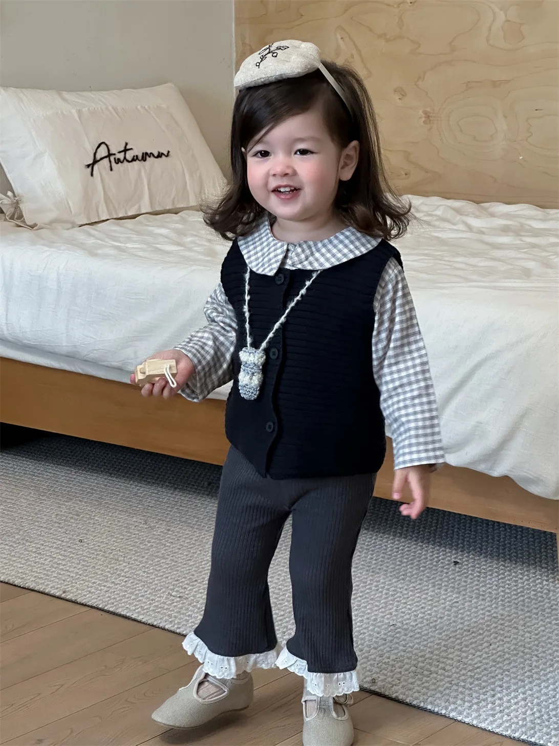 2025 Autumn New Baby Sleeveless Knitted Vest Solid Infant Girl Versatile Sweater Cardigan Cotton Casual Coat Toddler Clothes