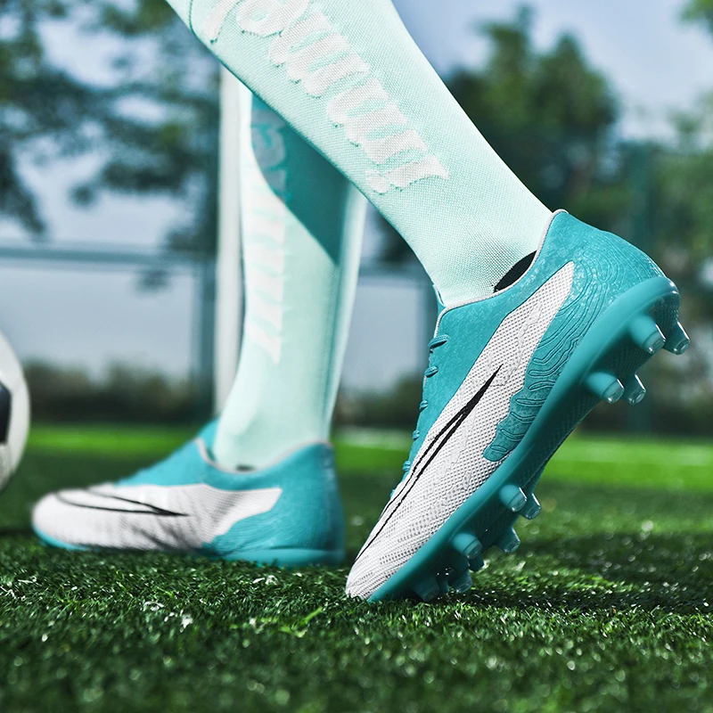 Men Soccer Shoes Professional Match Football Boots Futsal  Training Comfortable Non Slip Outdoor Shoes