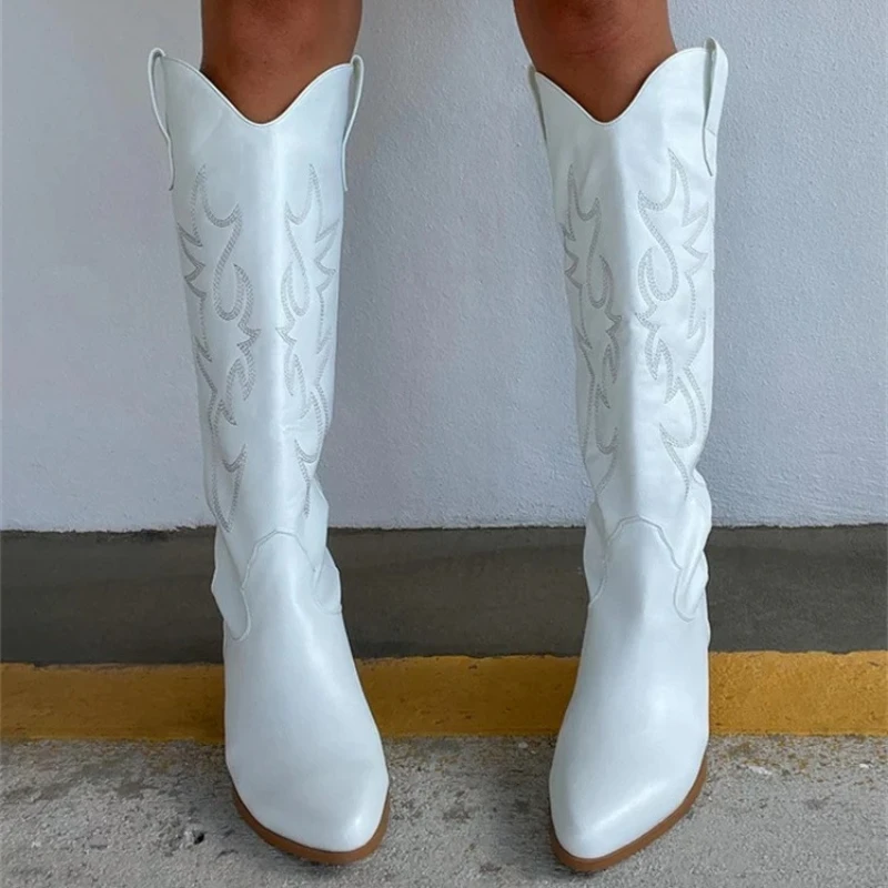 Cowgirl Women Western Boots 2024 Winter Embroidery Fashion Knee High Boots Big Size 43. Short Plush Elegant Women Shoes Boots