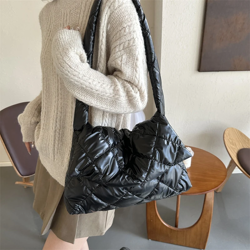 Space Cotton Designer Underarm Bag Winter Luxury Down Padded Ladies Tote Bag Women Quilted Large Capacity Handbag Shopper Bag