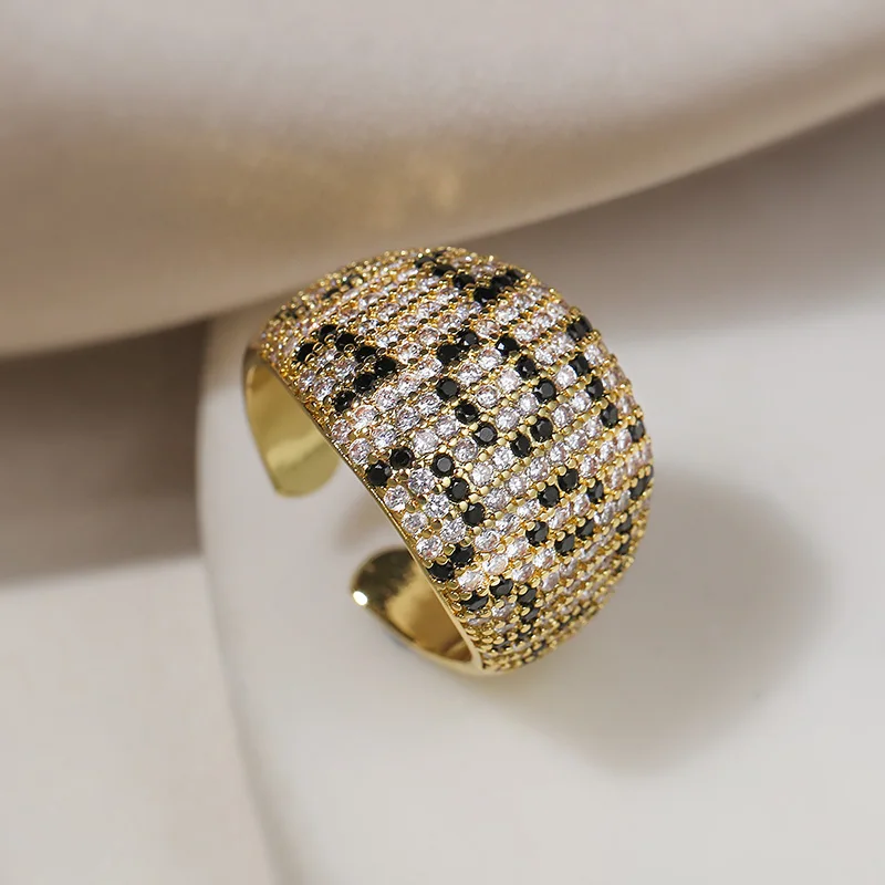 HECHENG,Exquisite Light Luxury Leopard Print Inlaid With Two-Tone CZ Stone Brass Ladies Jewellery Open-end Adjustable Ring