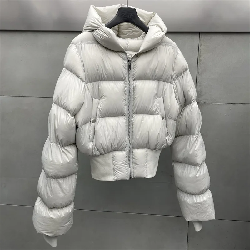 Giacca invernale da donna 2025 Nuova cerniera slim fit piumino con cappuccio 90 piumino d'anatra bianca imbottito caldo e spesso piumino da donna