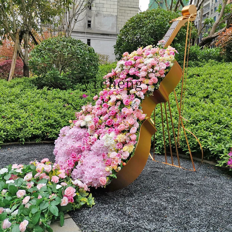 

TQH outdoor garden landscape wrought iron cello sculpture lawn decoration ornament