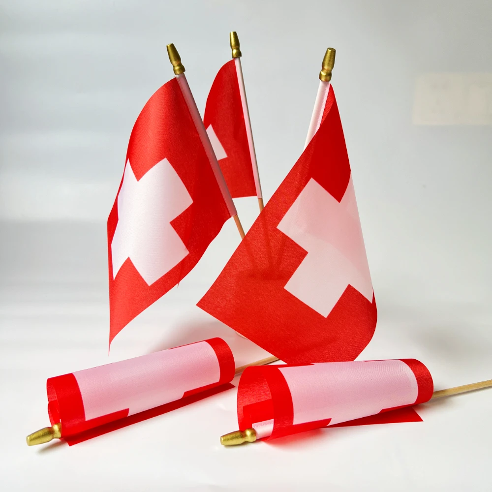 سويسرا يلوح باليد العلم الوطني 14*21 سنتيمتر البوليستر العلم السويسري #1