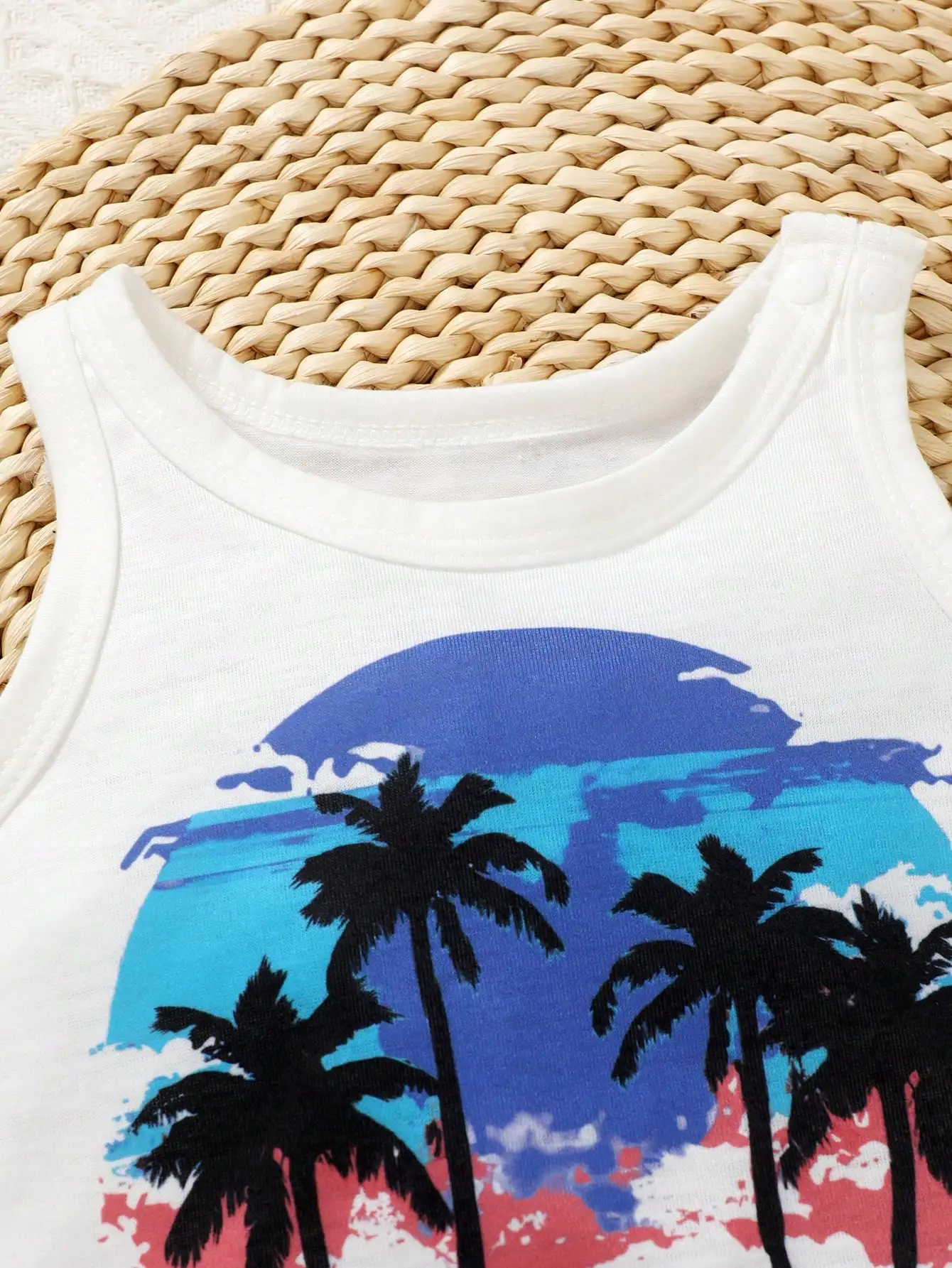 Holiday Style Summer BabyBoys Fashion Set Coconut Tree Print Elastic Waist Shorts Round Collar Sleeveless White Print Vest + Hat