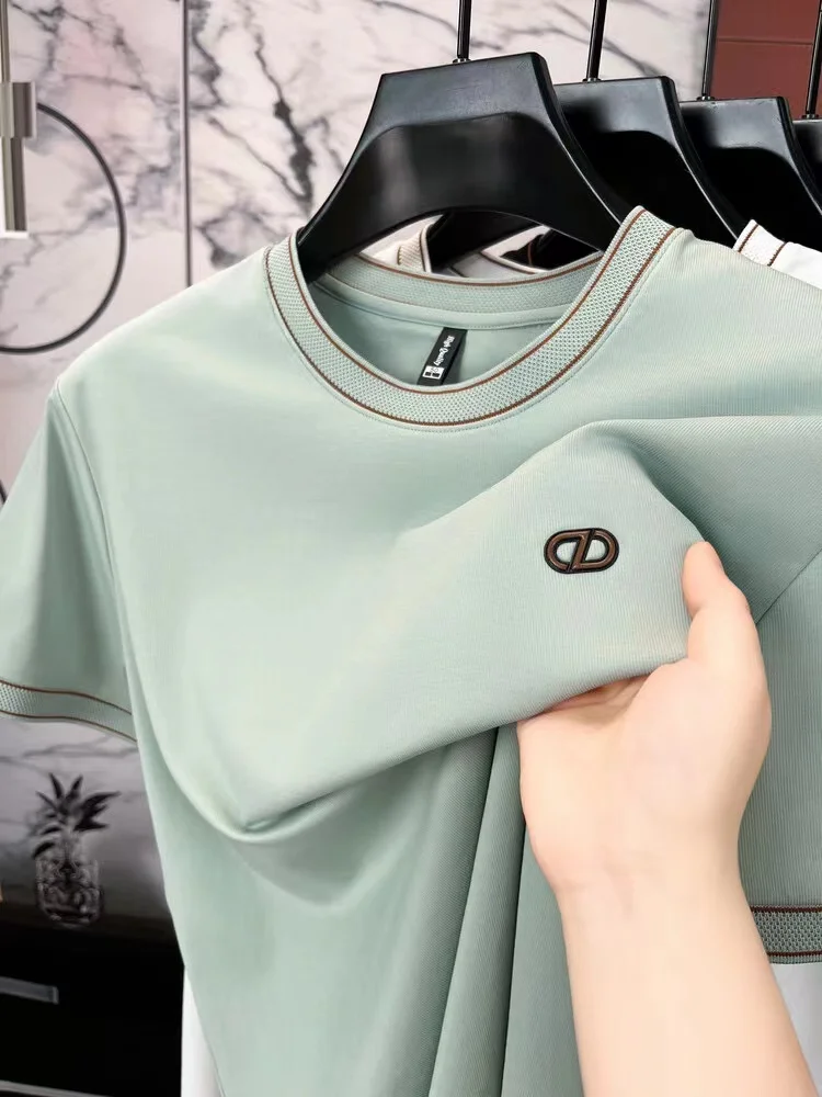 2024 Summer high-quality breathable cotton men\'s short sleeve T-shirt light luxury brand fashion embossed round neck casual top