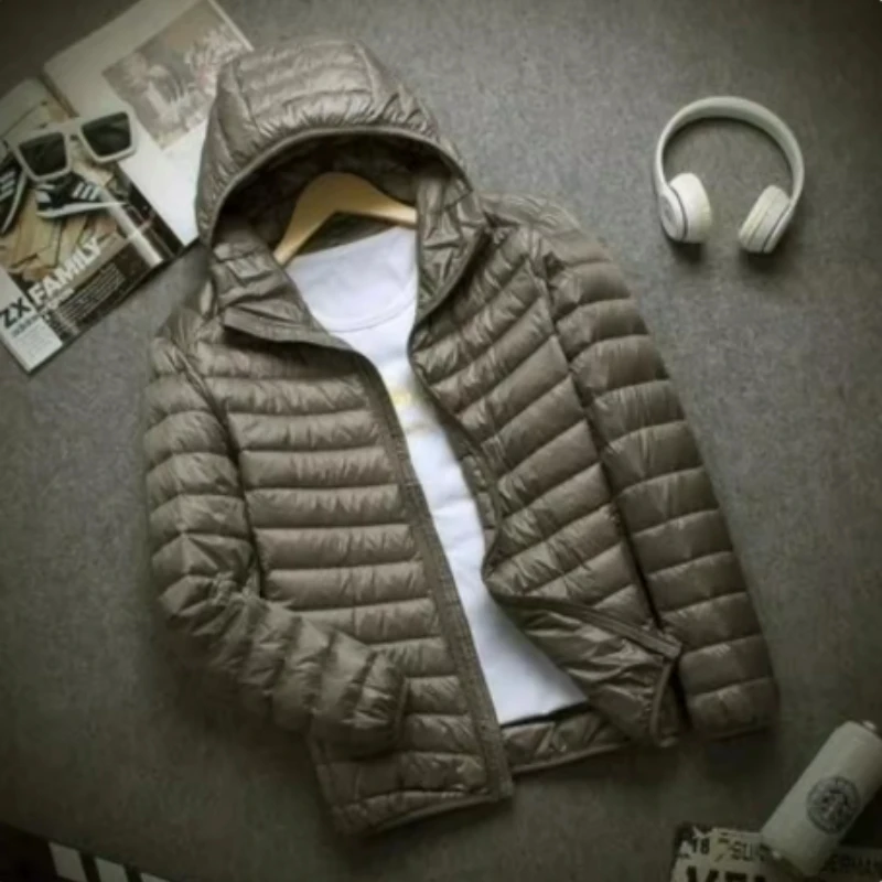 

Новая легкая и тонкая мужская зимняя куртка-пуховик 2026 года с воротником-стойкой и капюшоном, утепленная, для мужчин