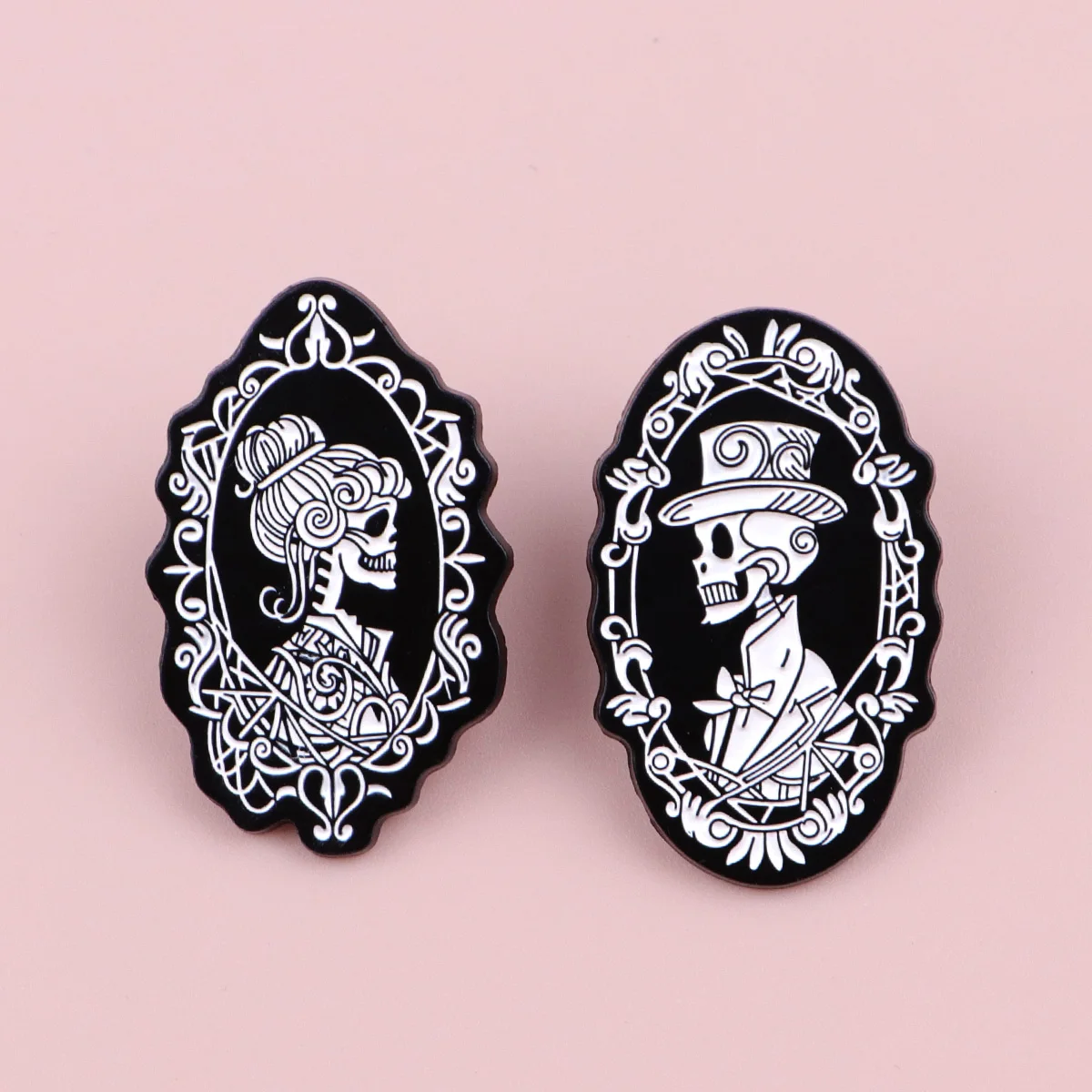 Skelett Männer und Frauen Emaille Pin Broschen Anstecknadeln Abzeichen auf Rucksack Modeschmuck Accessoires Halloween Geschenke 2 teile/satz